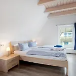 Holiday home Seestern *